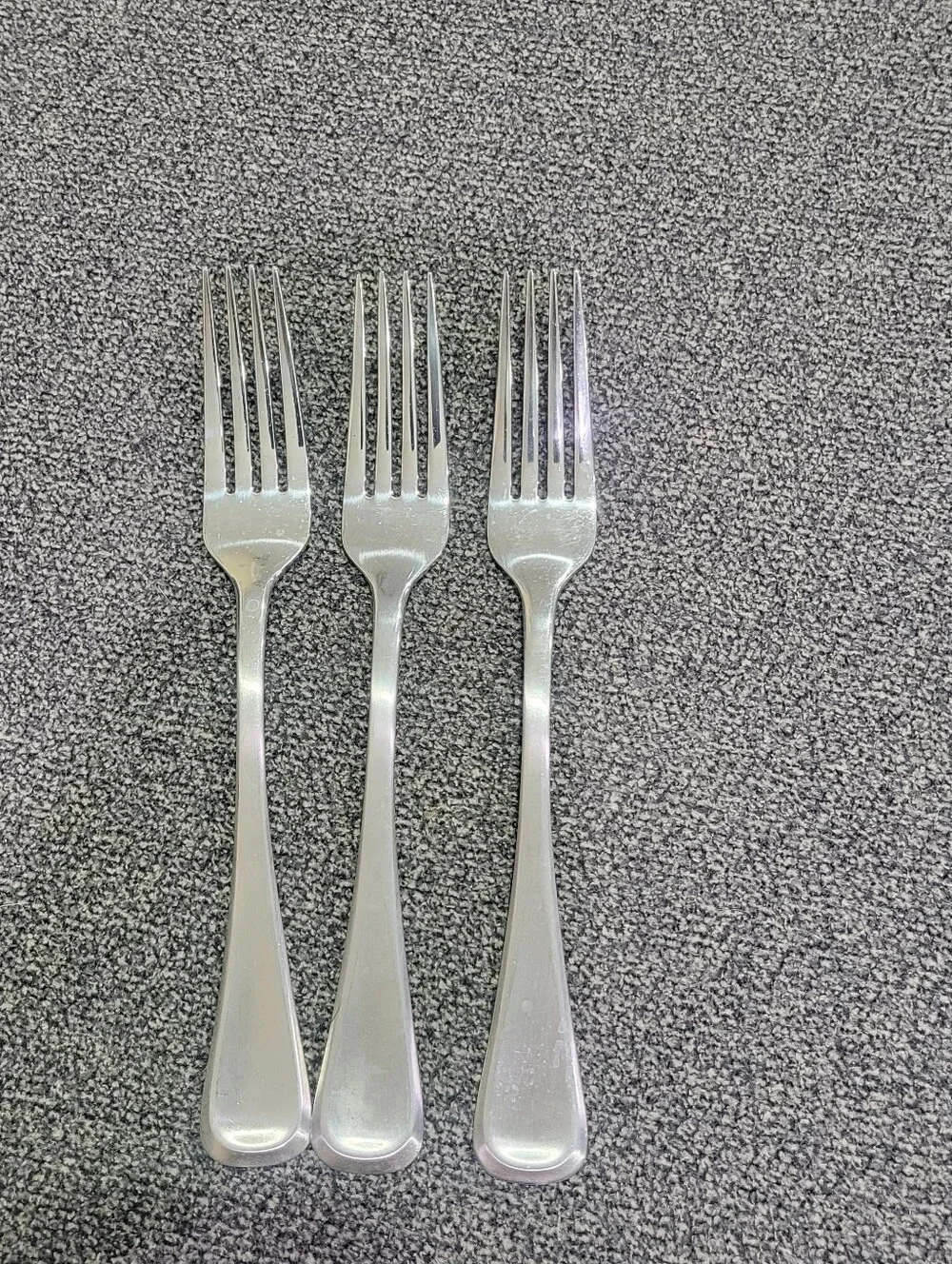 Mikasa COSMO SATIN 3 Dinner Forks 18/10 Stainless Steel Flatware